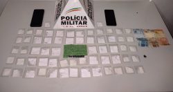 apos-ser-‘dedurado’-por-comprador,-traficante-e-flagrado-com-96-comprimidos-de-ecstasy-e-59-papelotes-de-cocaina