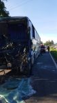 motorista-de-onibus-morre-e-crianca-fica-ferida-em-batida-com-carreta-na-br-381