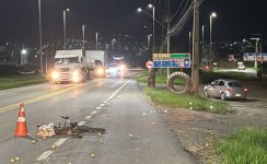 ciclista-fica-gravemente-ferido-apos-ser-atropelado-por-motorista-com-sinais-de-embriaguez-na-br-494,-em-divinopolis