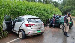 motorista-morre-e-outro-fica-gravemente-ferido-apos-batida-entre-dois-carros-na-br-354