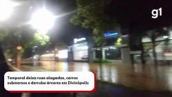 video:-temporal-deixa-ruas-alagadas,-carros-submersos-e-derruba-arvores-em-divinopolis