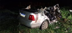 homem-morre-e-outro-fica-gravemente-ferido-em-batida-entre-carro-e-caminhao-na-mg-050-em-sao-sebastiao-do-oeste