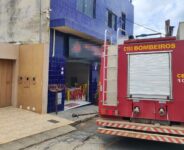 incendio-em-restaurante-mobiliza-corpo-de-bombeiros-no-bairro-padre-eustaquio,-em-itauna