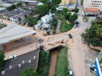 ponte-com-estrutura-abalada-segue-interditada-apos-chuvas-em-nova-serrana;-veja-rota-alternativa