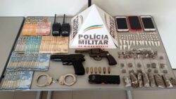 algemas-e-arma-de-choque:-trio-e-detido-por-tortura-apos-homem-ser-encontrado-gravemente-ferido-em-nova-serrana